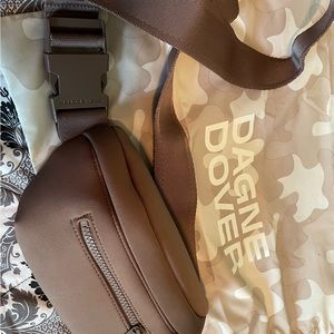 Dagne Dover neoprene belt bag 🩷